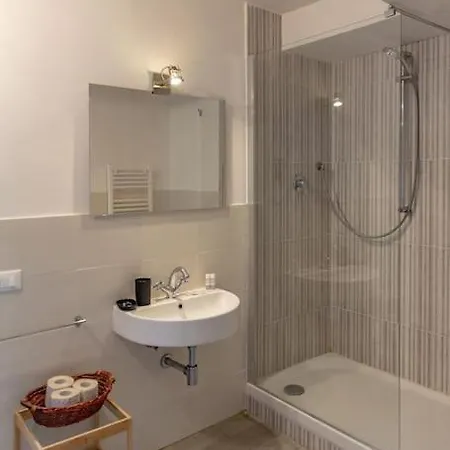 Beautiful Apartment In Quite Area Florenz Exterior foto